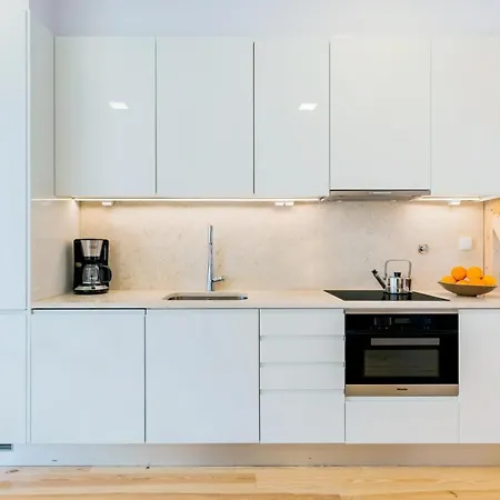 Life Is Good In Baixa Apartment *