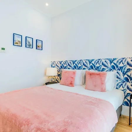 Apartment Life Is Good In Baixa Lisbon