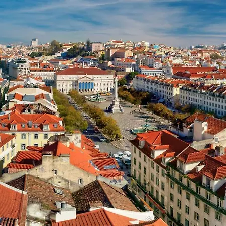 Life Is Good In Baixa Apartment *