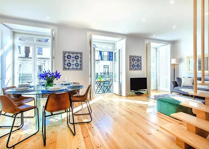 Life Is Good In Baixa