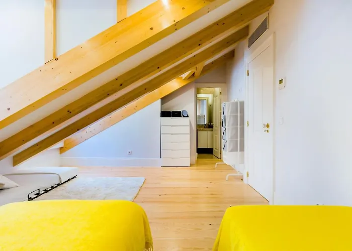 Life Is Good In Baixa *