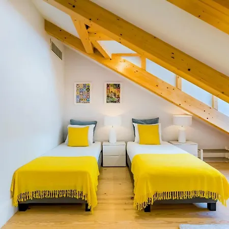 Life Is Good In Baixa