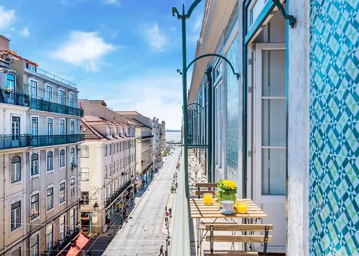 Life Is Good In Baixa * Lissabon